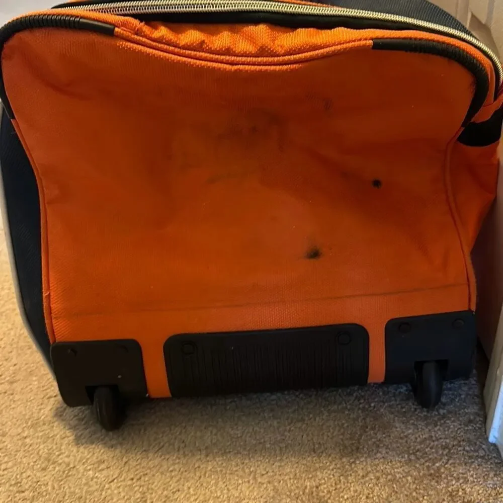Ecko Unltd. Ecko Unlimited Orange Blue 28-inch Large Rolling Duffel‎ Bag
